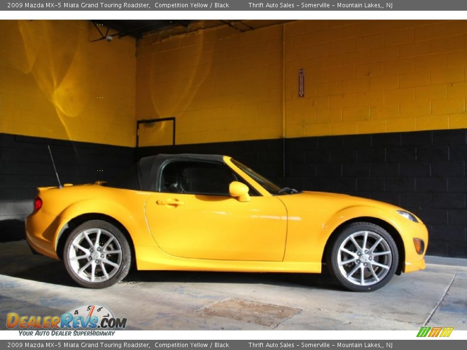 2009 Mazda MX-5 Miata Grand Touring Roadster Competition Yellow / Black Photo #4