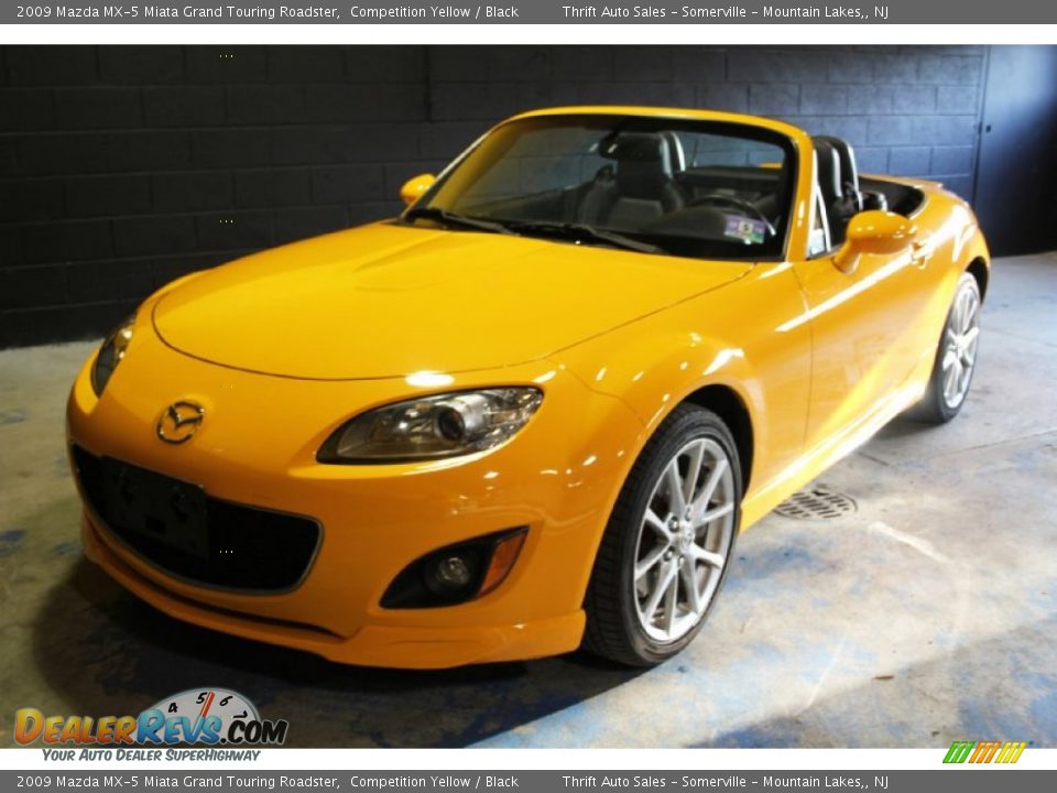 2009 Mazda MX-5 Miata Grand Touring Roadster Competition Yellow / Black Photo #12