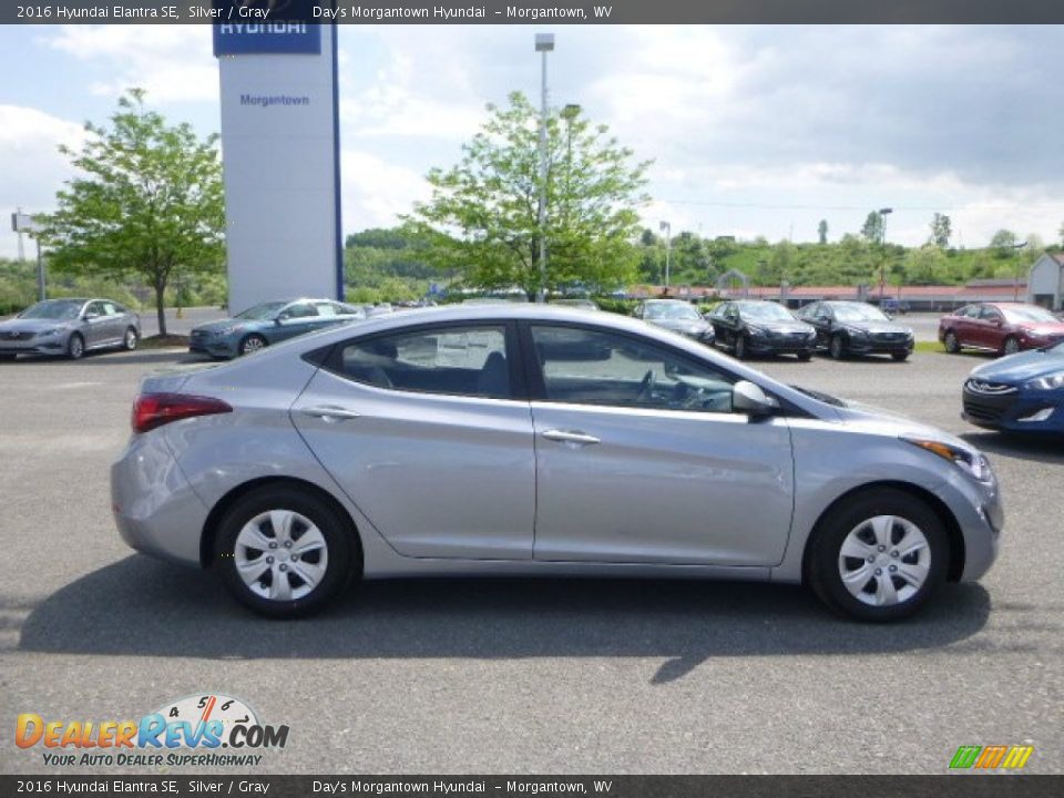 2016 Hyundai Elantra SE Silver / Gray Photo #2