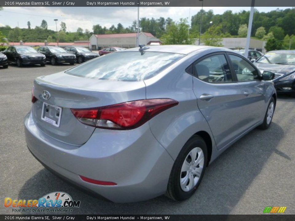 2016 Hyundai Elantra SE Silver / Gray Photo #3