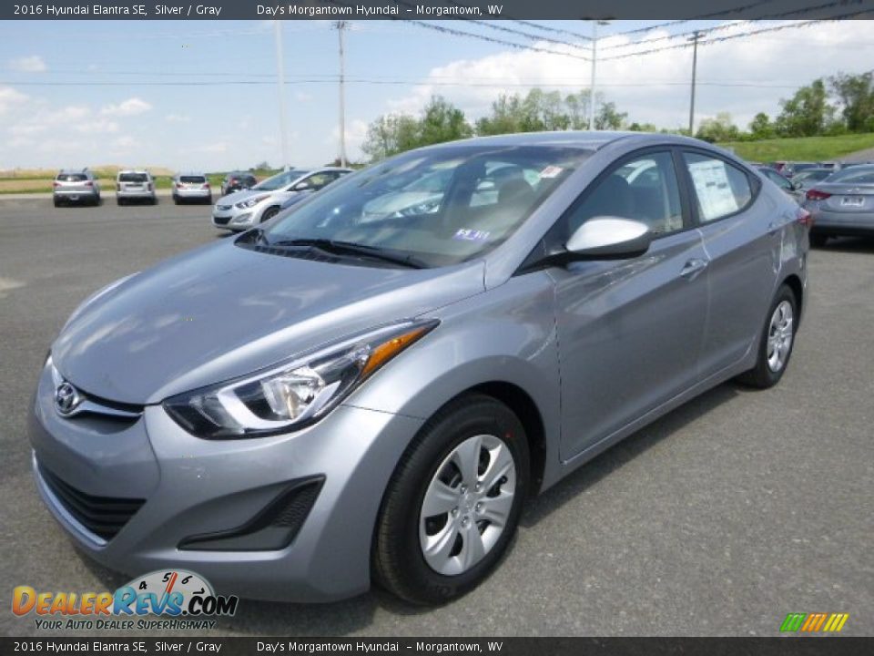 2016 Hyundai Elantra SE Silver / Gray Photo #7