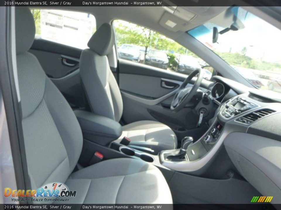 2016 Hyundai Elantra SE Silver / Gray Photo #10