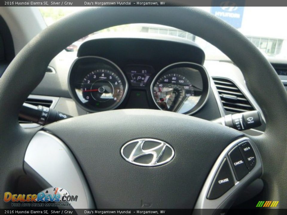 2016 Hyundai Elantra SE Silver / Gray Photo #16