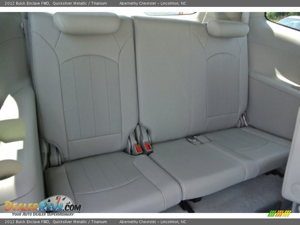 2012 Buick Enclave FWD Quicksilver Metallic / Titanium Photo #20