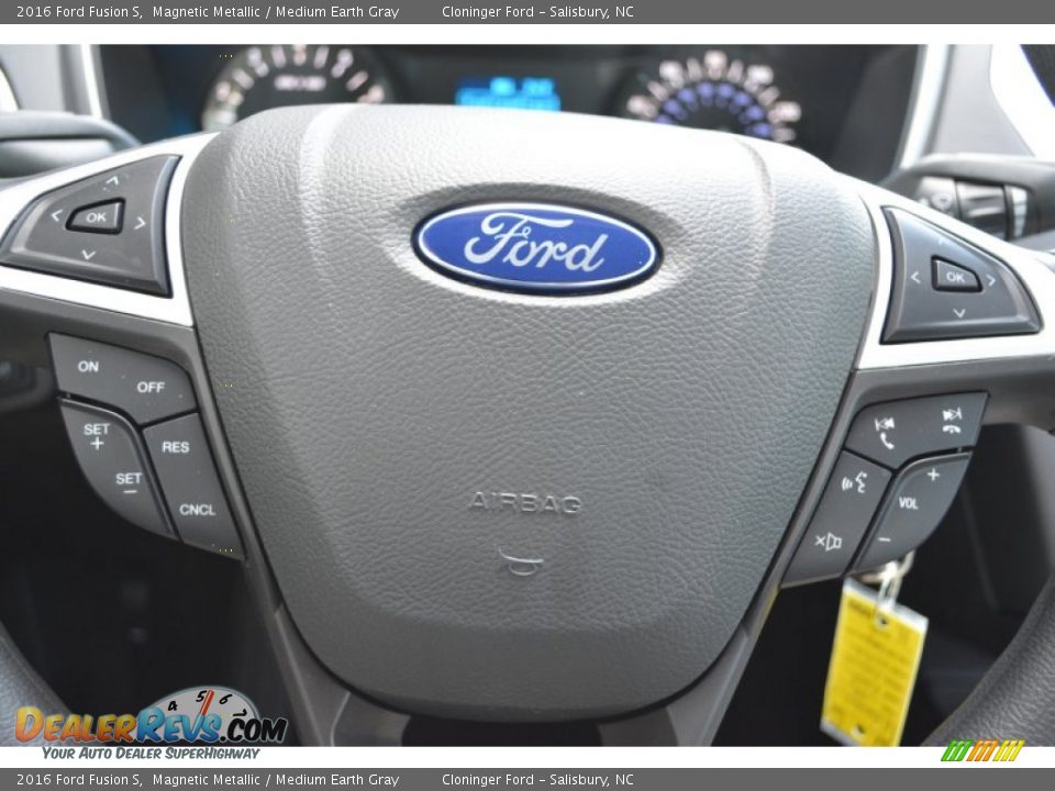 2016 Ford Fusion S Magnetic Metallic / Medium Earth Gray Photo #16