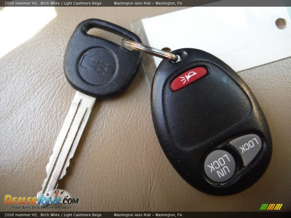 2006 Hummer H3 Birch White / Light Cashmere Beige Photo #18