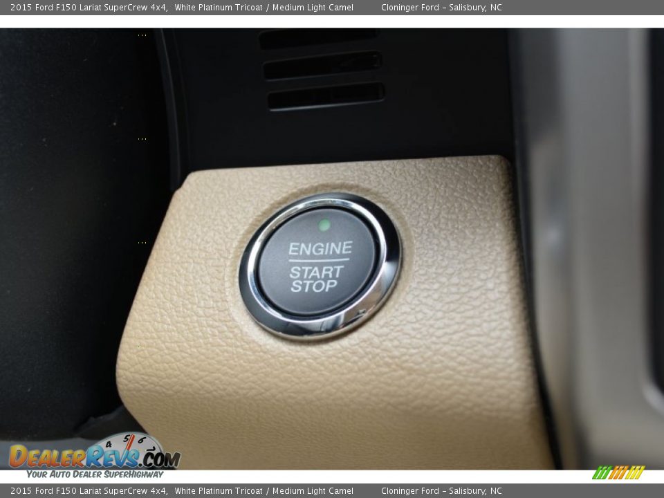 2015 Ford F150 Lariat SuperCrew 4x4 White Platinum Tricoat / Medium Light Camel Photo #28