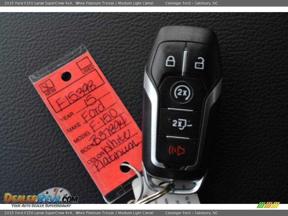2015 Ford F150 Lariat SuperCrew 4x4 White Platinum Tricoat / Medium Light Camel Photo #29
