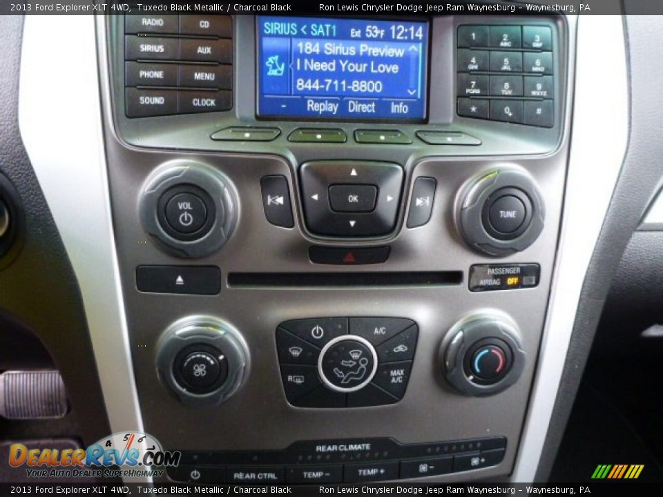 2013 Ford Explorer XLT 4WD Tuxedo Black Metallic / Charcoal Black Photo #19