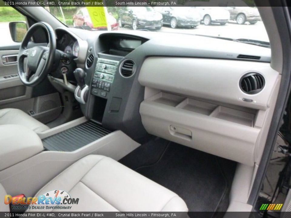 2011 Honda Pilot EX-L 4WD Crystal Black Pearl / Black Photo #12