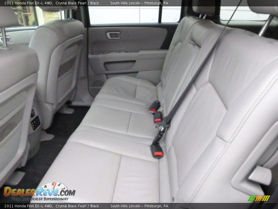 2011 Honda Pilot EX-L 4WD Crystal Black Pearl / Black Photo #16