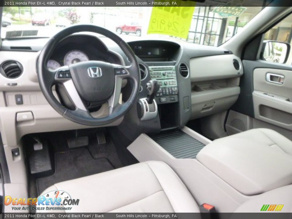 2011 Honda Pilot EX-L 4WD Crystal Black Pearl / Black Photo #18