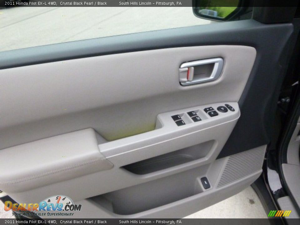 2011 Honda Pilot EX-L 4WD Crystal Black Pearl / Black Photo #19