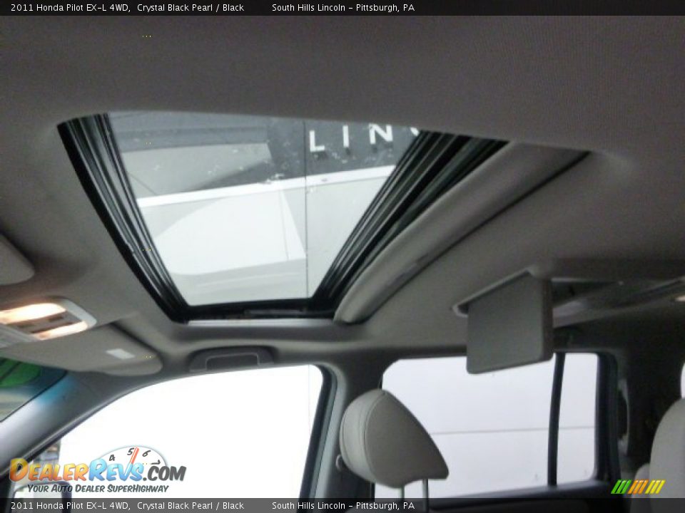 2011 Honda Pilot EX-L 4WD Crystal Black Pearl / Black Photo #20
