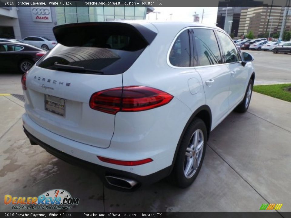 2016 Porsche Cayenne White / Black Photo #7