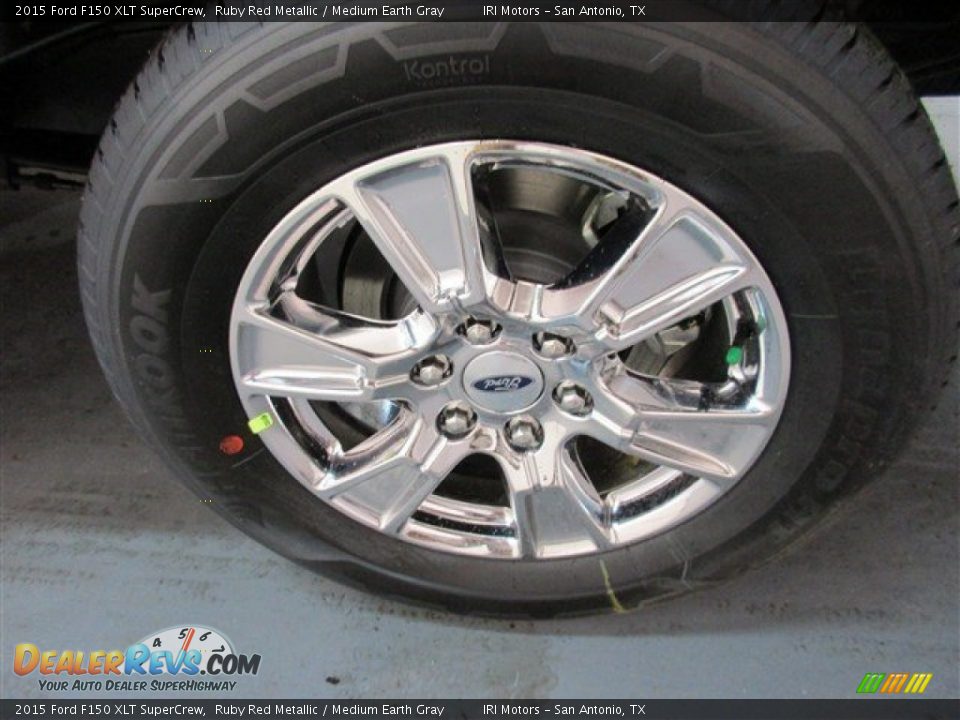 2015 Ford F150 XLT SuperCrew Ruby Red Metallic / Medium Earth Gray Photo #5