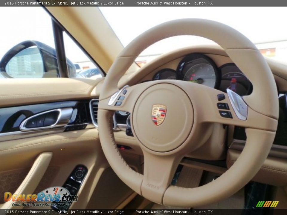 2015 Porsche Panamera S E-Hybrid Steering Wheel Photo #29