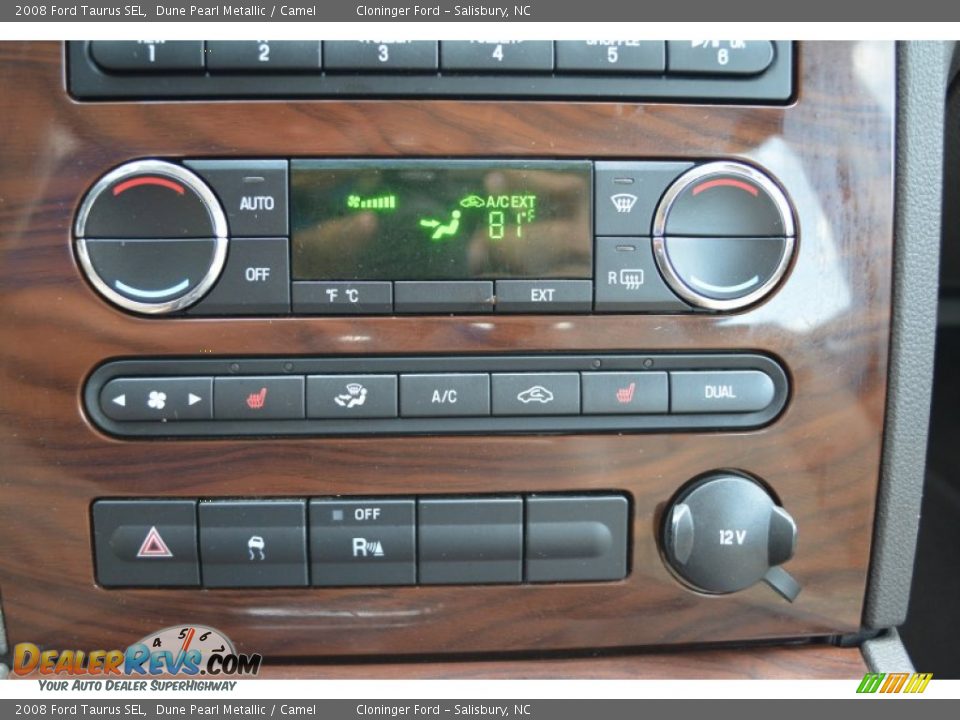 2008 Ford Taurus SEL Dune Pearl Metallic / Camel Photo #19
