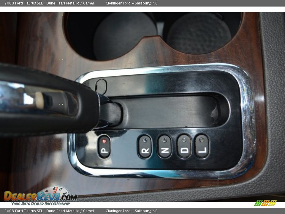 2008 Ford Taurus SEL Dune Pearl Metallic / Camel Photo #20