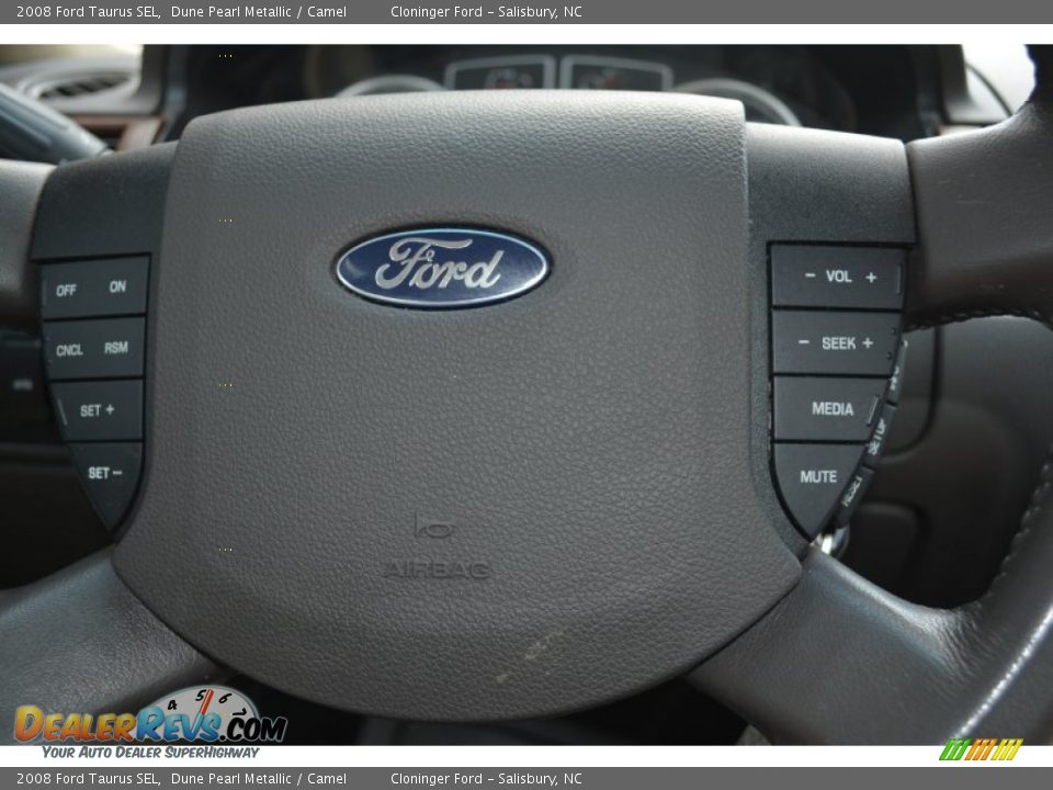 2008 Ford Taurus SEL Dune Pearl Metallic / Camel Photo #21