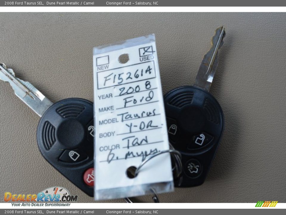 2008 Ford Taurus SEL Dune Pearl Metallic / Camel Photo #24