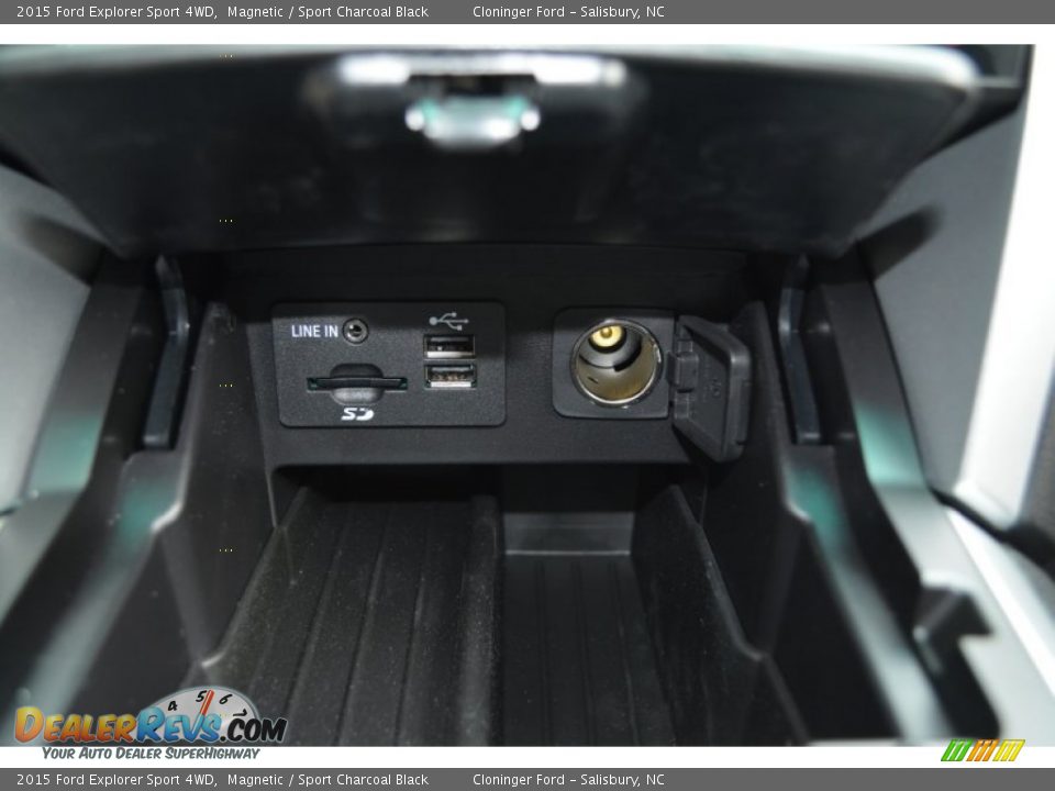 2015 Ford Explorer Sport 4WD Magnetic / Sport Charcoal Black Photo #18