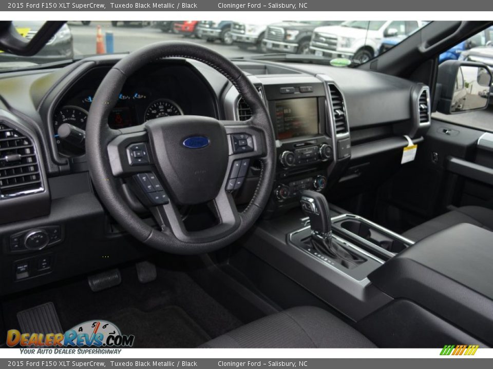 Black Interior - 2015 Ford F150 XLT SuperCrew Photo #10