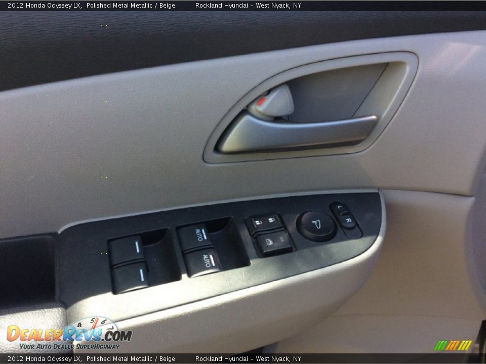 2012 Honda Odyssey LX Polished Metal Metallic / Beige Photo #12