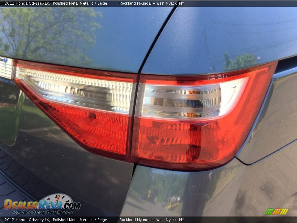 2012 Honda Odyssey LX Polished Metal Metallic / Beige Photo #27