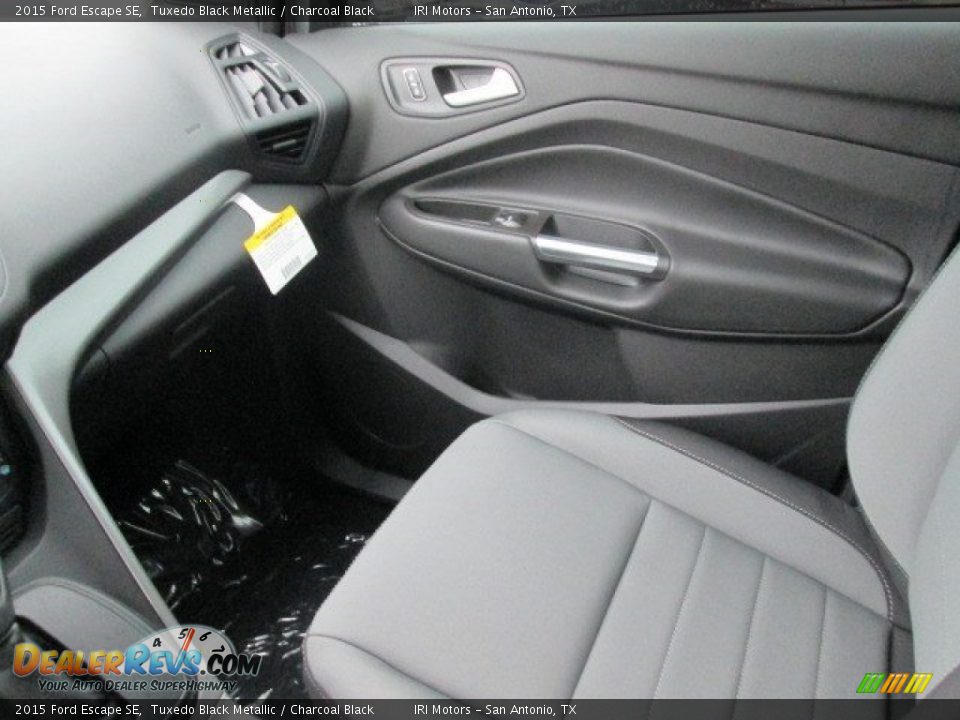 2015 Ford Escape SE Tuxedo Black Metallic / Charcoal Black Photo #10