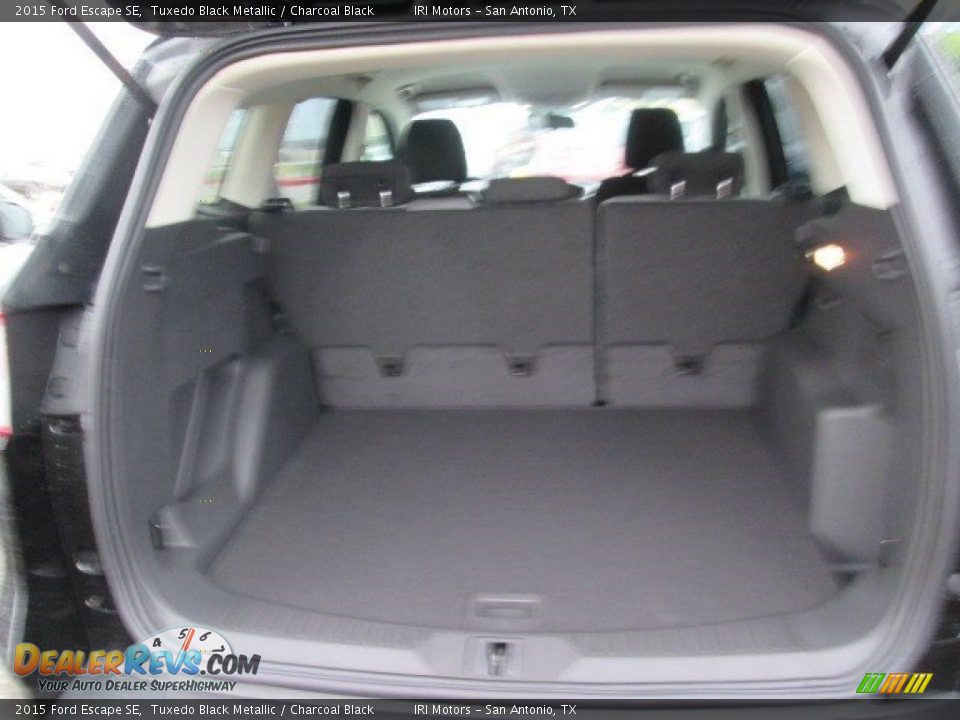 2015 Ford Escape SE Tuxedo Black Metallic / Charcoal Black Photo #28