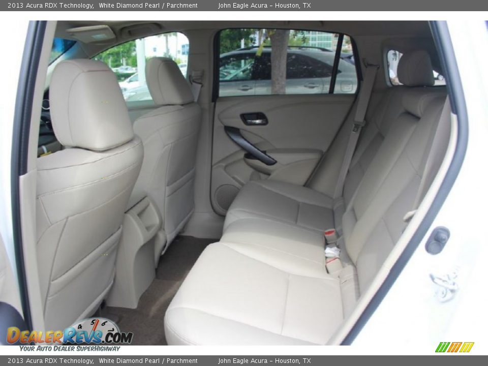 2013 Acura RDX Technology White Diamond Pearl / Parchment Photo #17