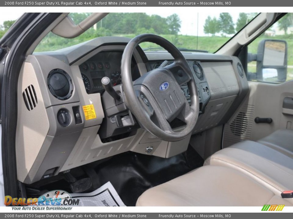 2008 Ford F250 Super Duty XL Regular Cab 4x4 Oxford White / Medium Stone Photo #10