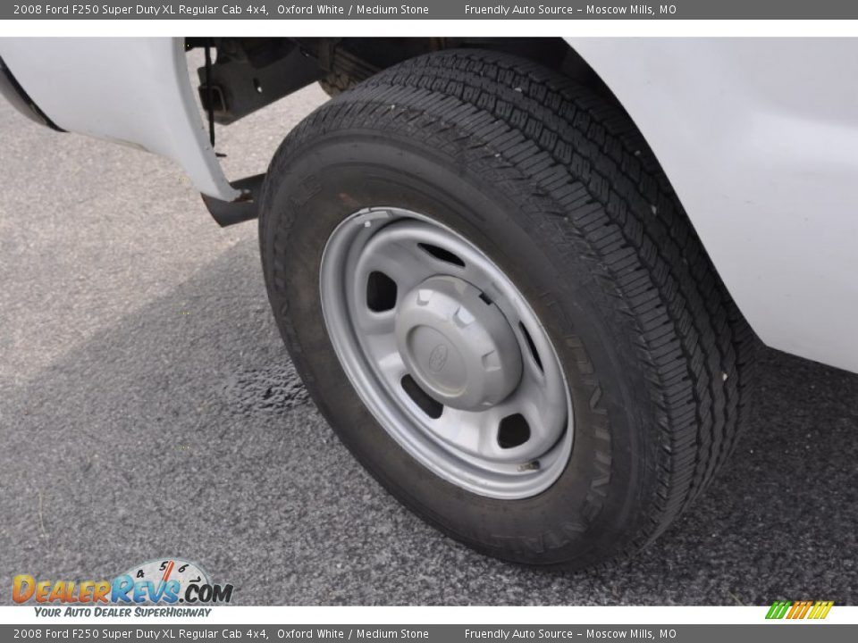 2008 Ford F250 Super Duty XL Regular Cab 4x4 Oxford White / Medium Stone Photo #15