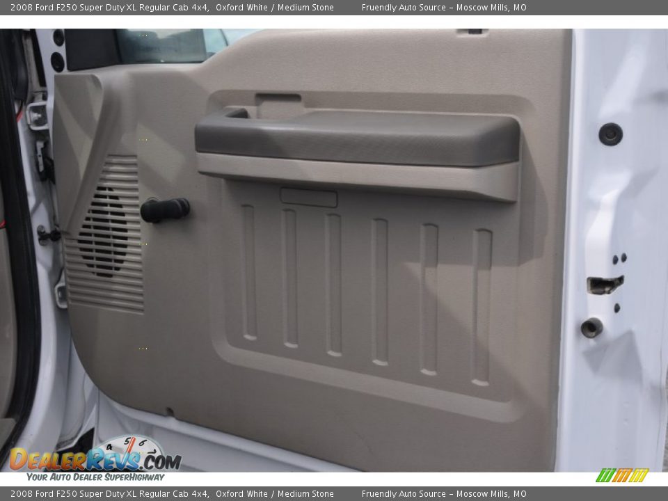 2008 Ford F250 Super Duty XL Regular Cab 4x4 Oxford White / Medium Stone Photo #18