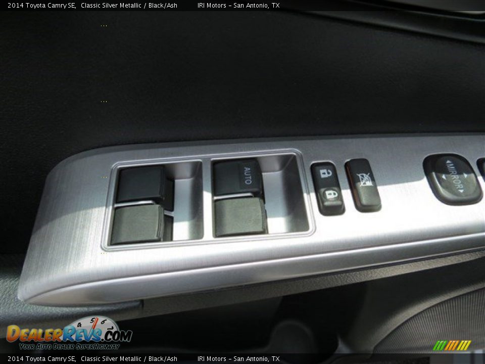 2014 Toyota Camry SE Classic Silver Metallic / Black/Ash Photo #10