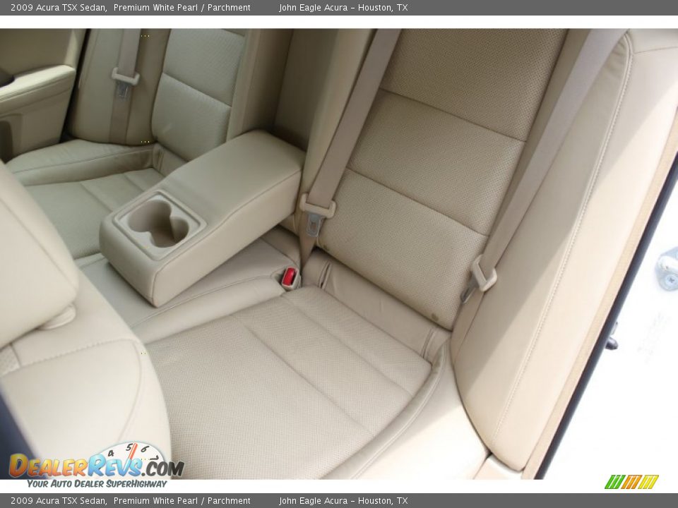 2009 Acura TSX Sedan Premium White Pearl / Parchment Photo #16