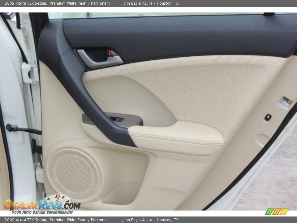 2009 Acura TSX Sedan Premium White Pearl / Parchment Photo #18