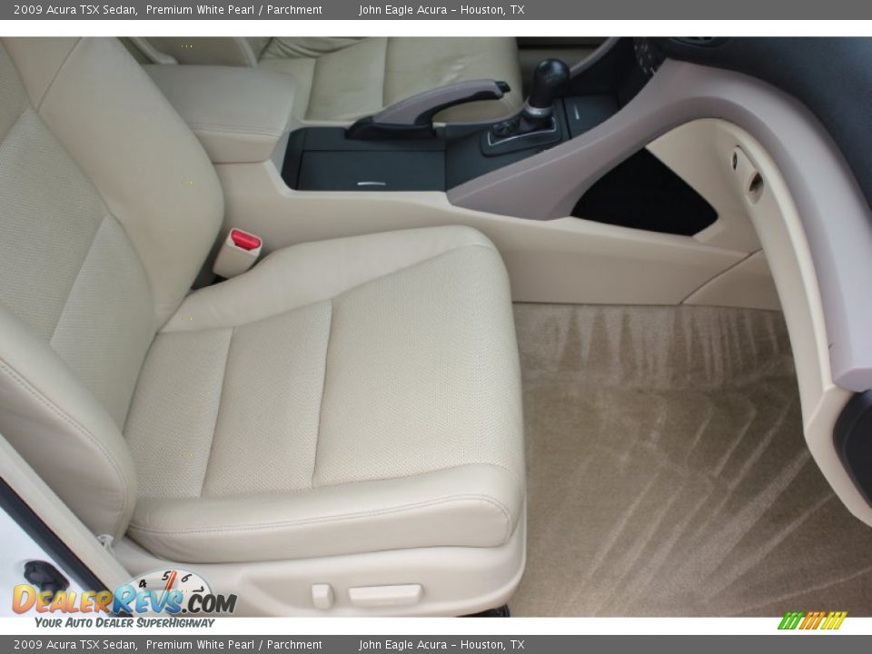 2009 Acura TSX Sedan Premium White Pearl / Parchment Photo #22
