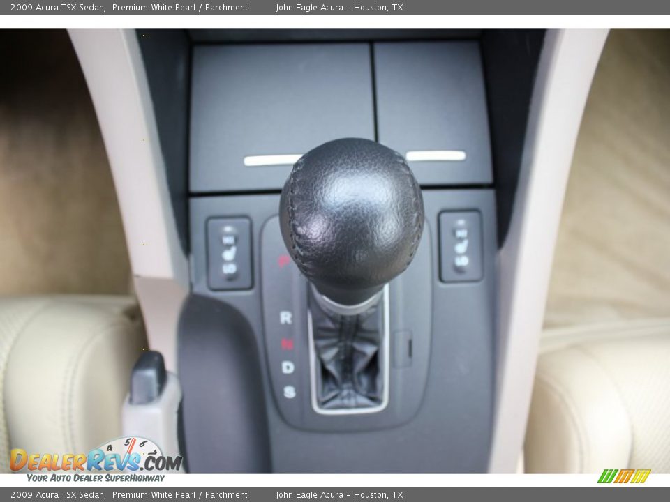 2009 Acura TSX Sedan Premium White Pearl / Parchment Photo #33