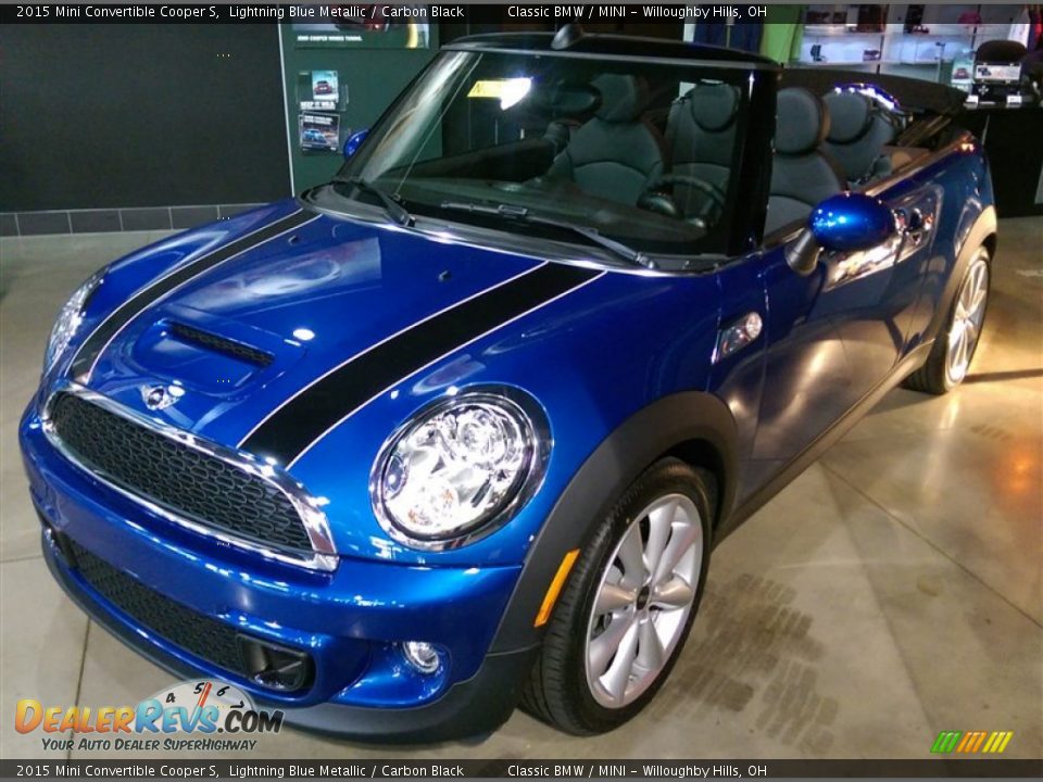 Front 3/4 View of 2015 Mini Convertible Cooper S Photo #1