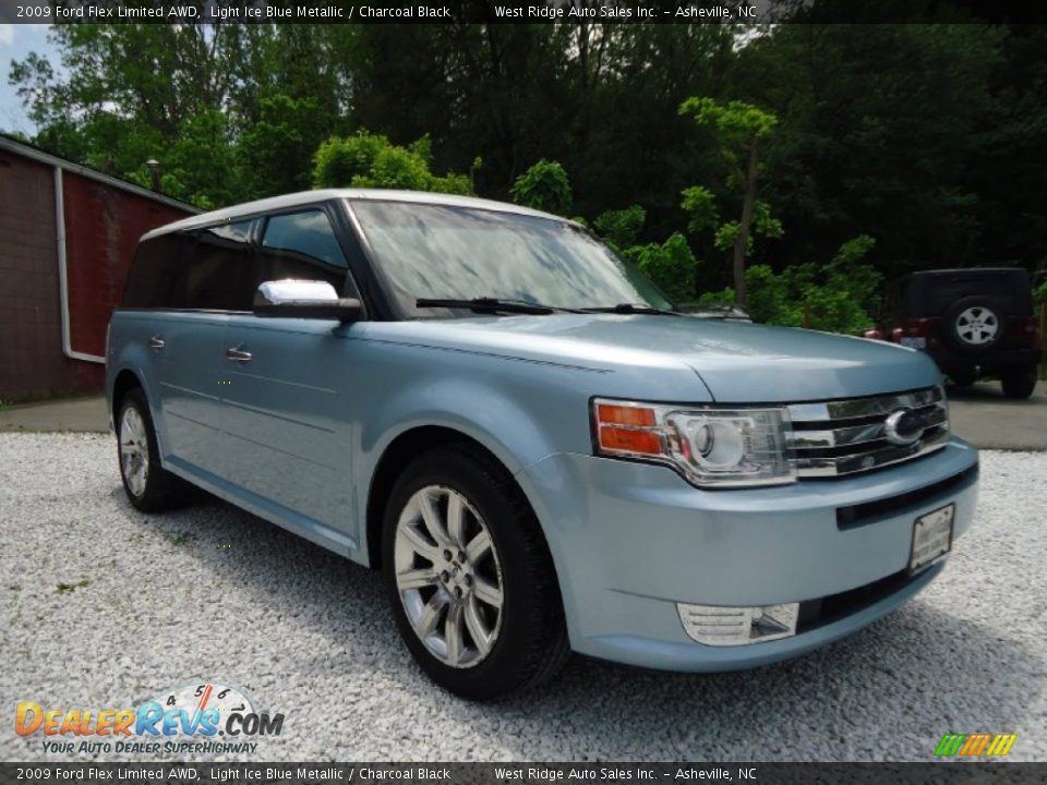 Front 3/4 View of 2009 Ford Flex Limited AWD Photo #1