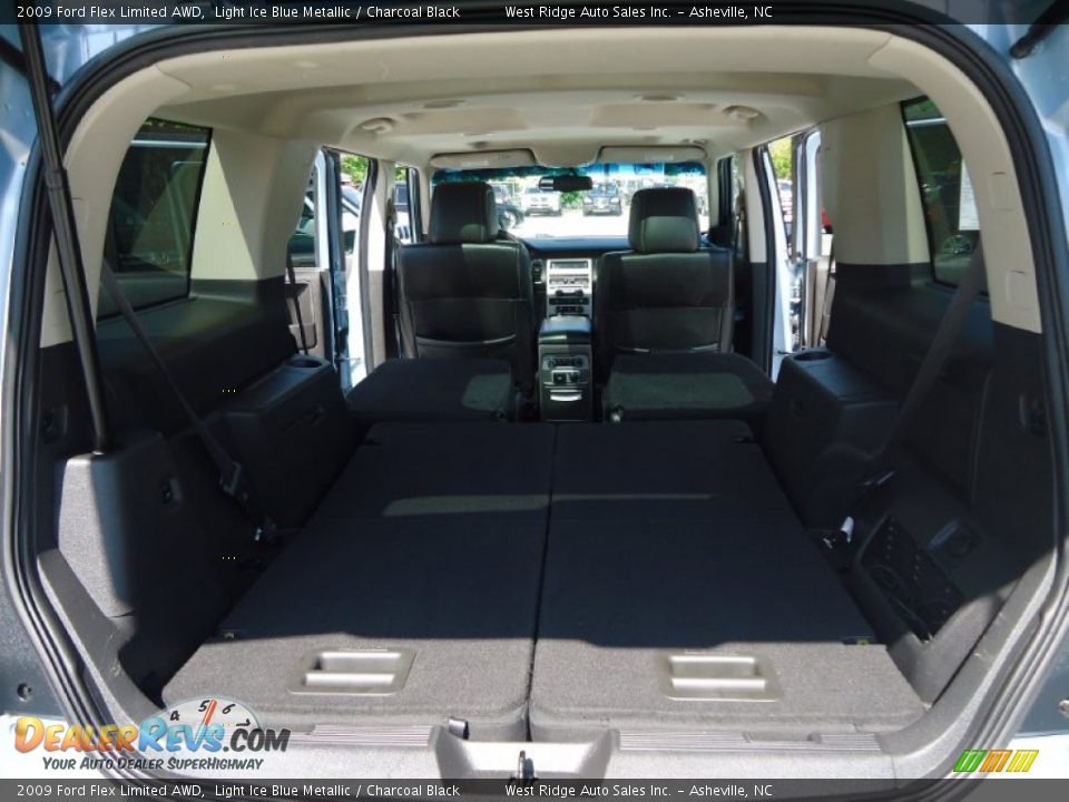 2009 Ford Flex Limited AWD Light Ice Blue Metallic / Charcoal Black Photo #16