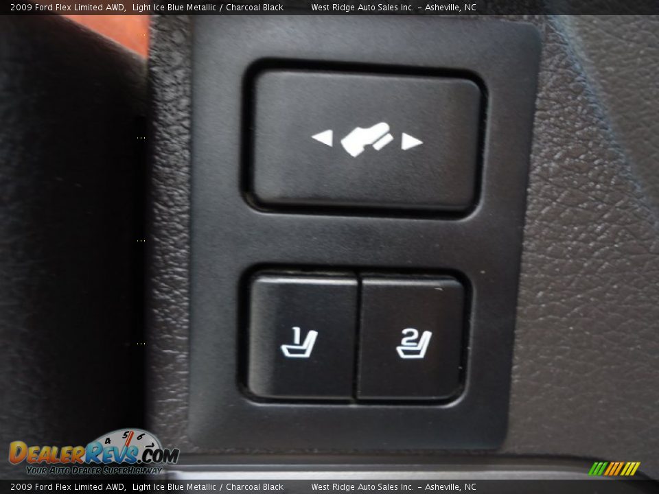 2009 Ford Flex Limited AWD Light Ice Blue Metallic / Charcoal Black Photo #19