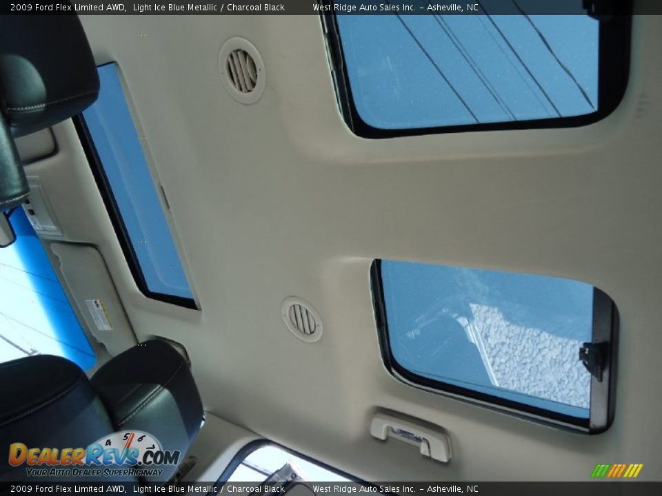 2009 Ford Flex Limited AWD Light Ice Blue Metallic / Charcoal Black Photo #34