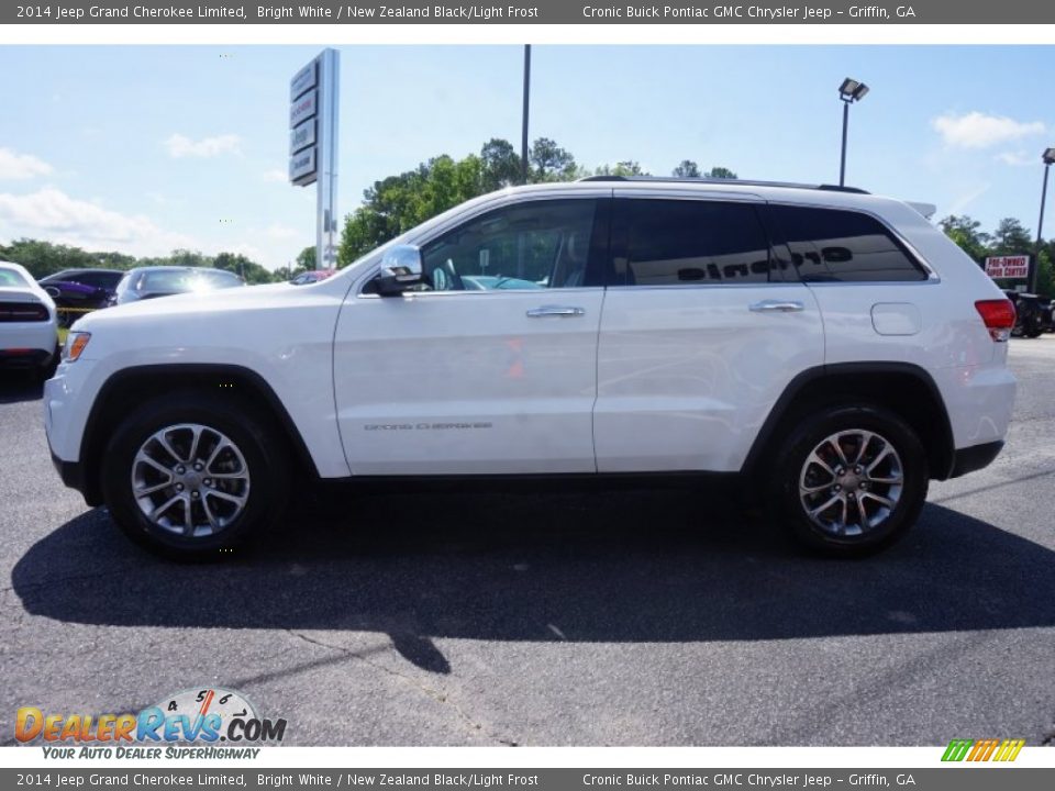 2014 Jeep Grand Cherokee Limited Bright White / New Zealand Black/Light Frost Photo #4