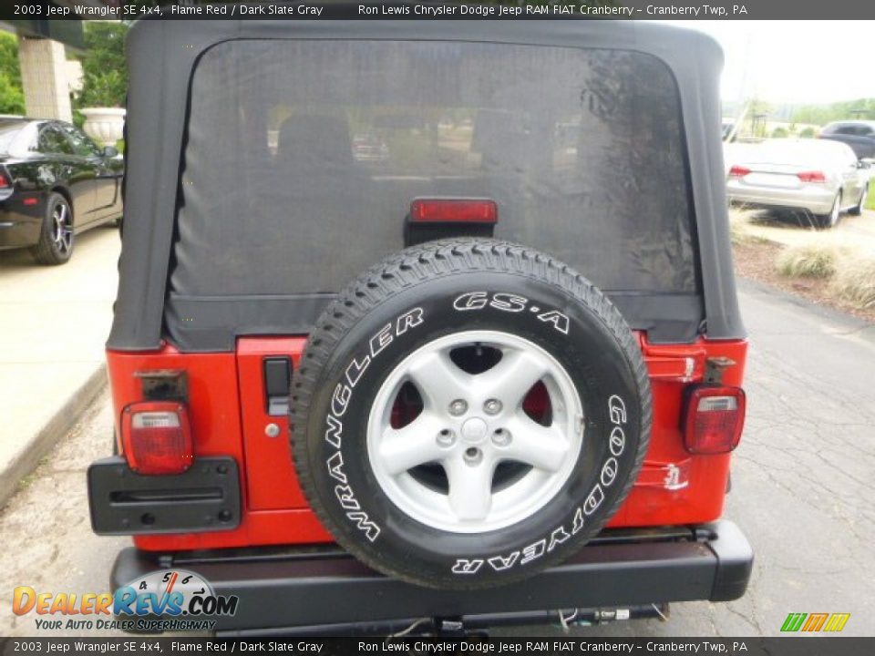 2003 Jeep Wrangler SE 4x4 Flame Red / Dark Slate Gray Photo #9