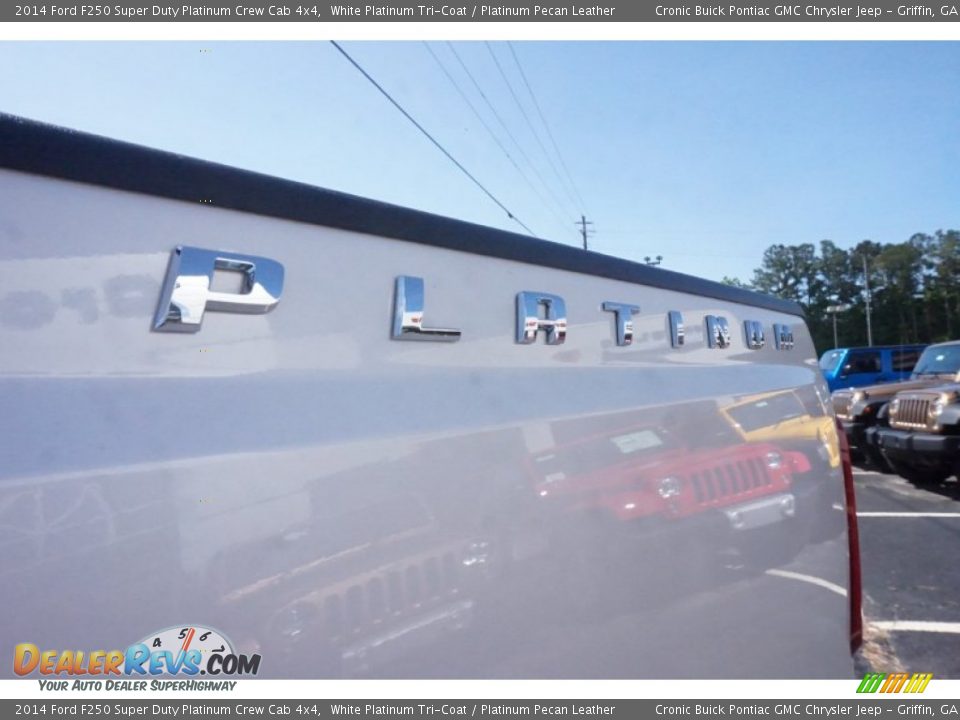 2014 Ford F250 Super Duty Platinum Crew Cab 4x4 White Platinum Tri-Coat / Platinum Pecan Leather Photo #17