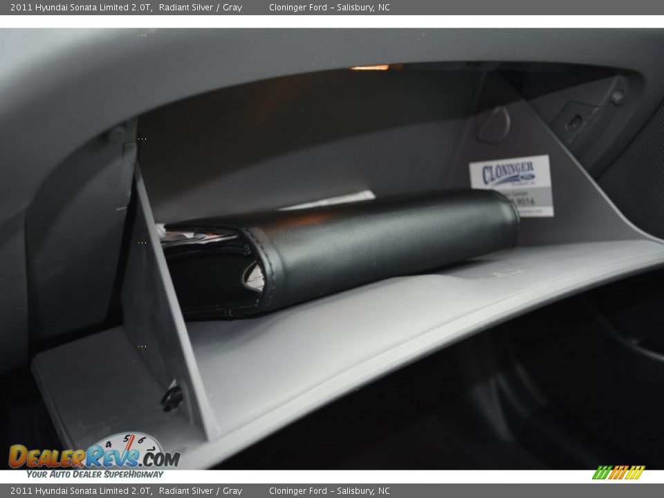 2011 Hyundai Sonata Limited 2.0T Radiant Silver / Gray Photo #28