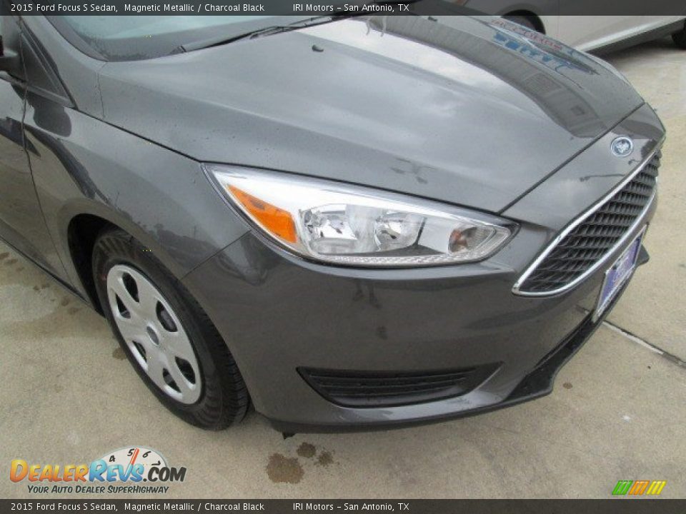 2015 Ford Focus S Sedan Magnetic Metallic / Charcoal Black Photo #2